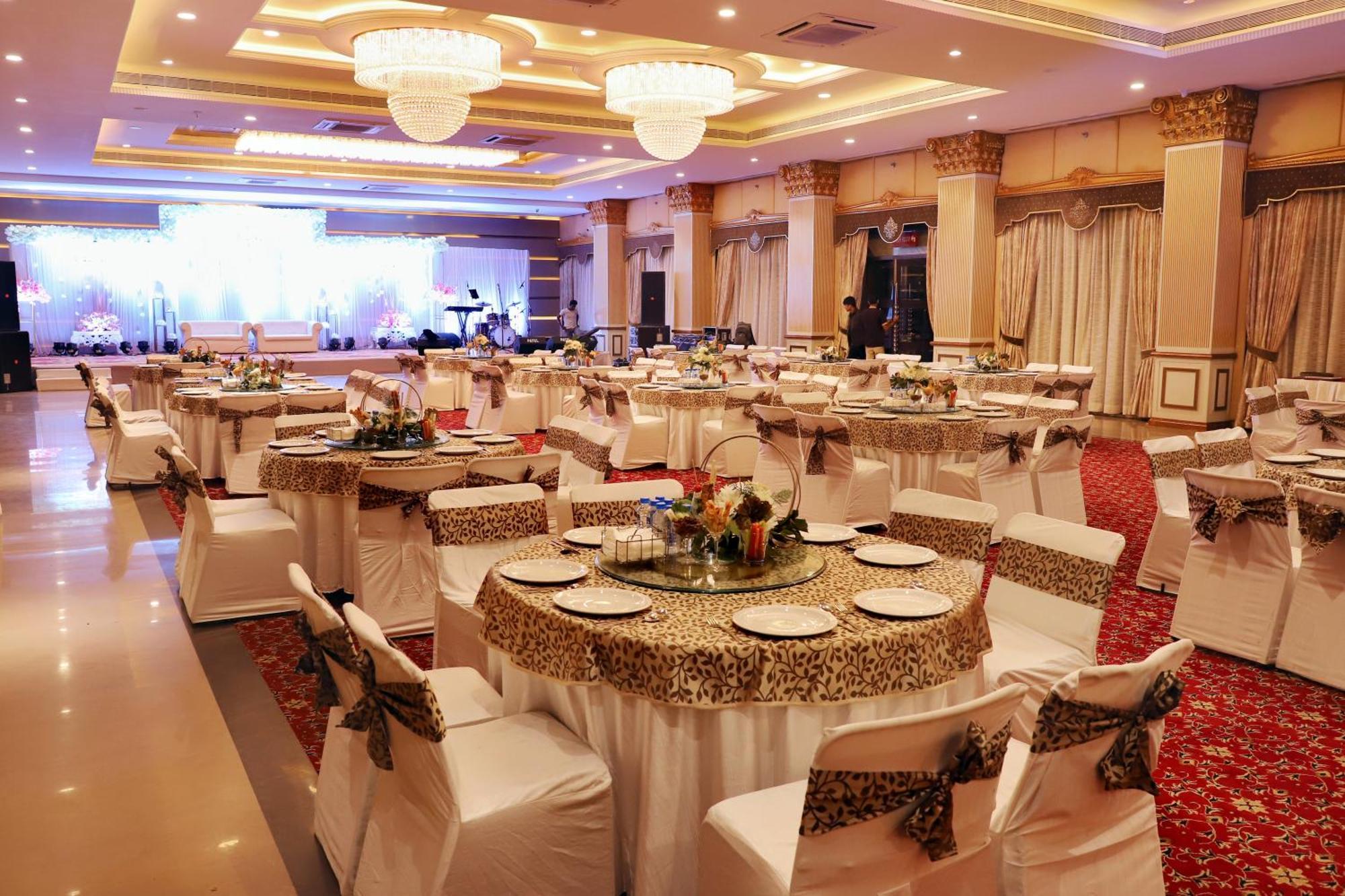 Jalsa Hotel & Banquets,Indore Exterior foto