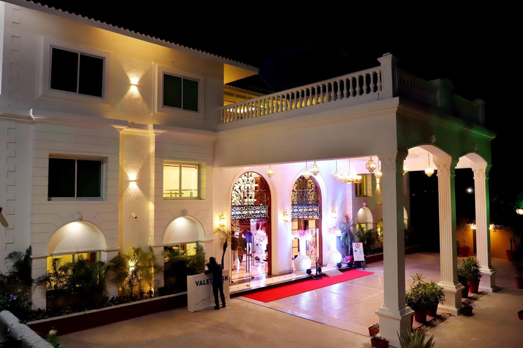 Jalsa Hotel & Banquets,Indore Exterior foto